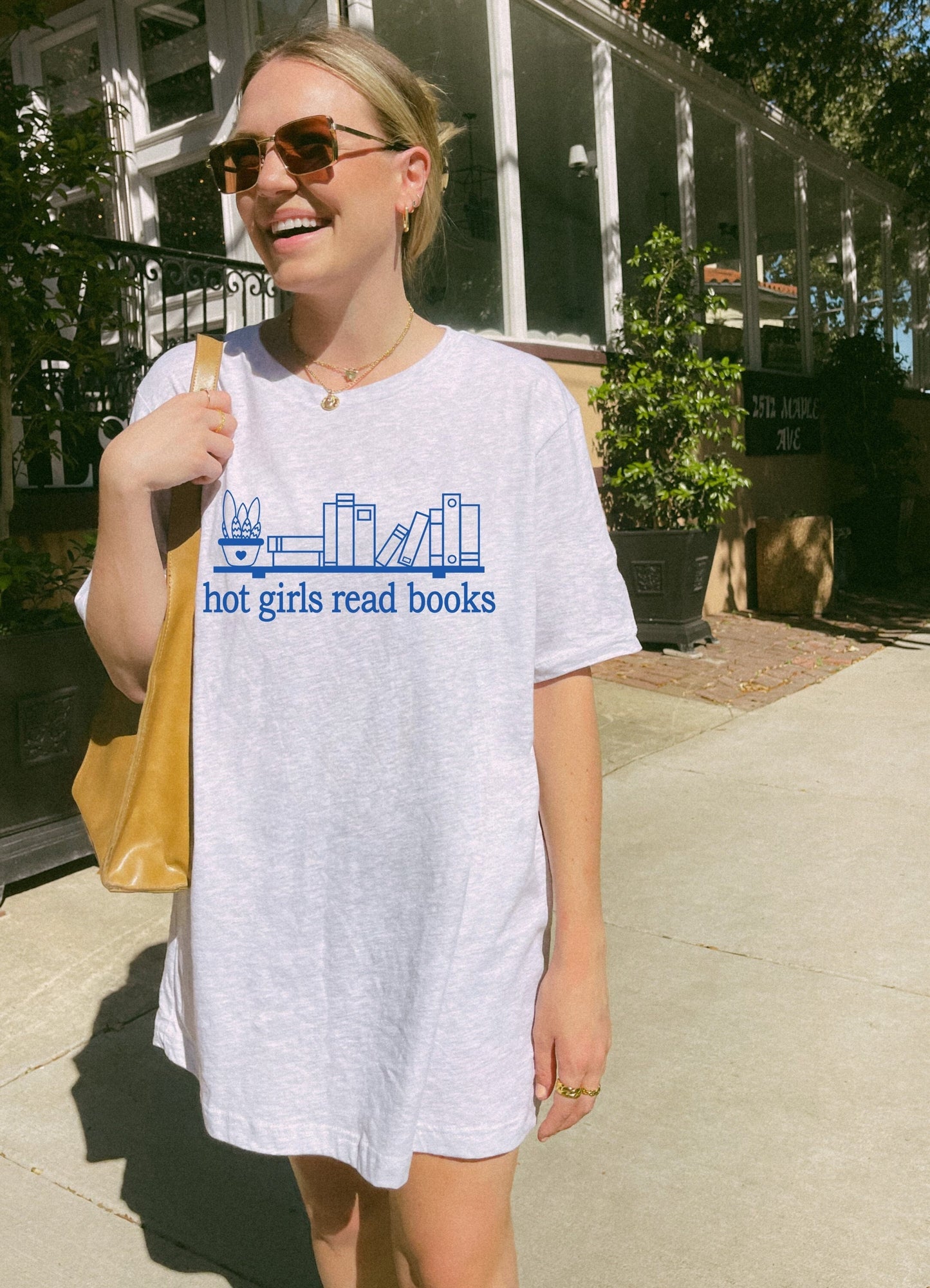 Hot Girls Read Books T-shirt Book Lover Shirt Book Tshirt Women Reading Shirts Book Club gifts bookish Shirt Book Nerd Book Shirt