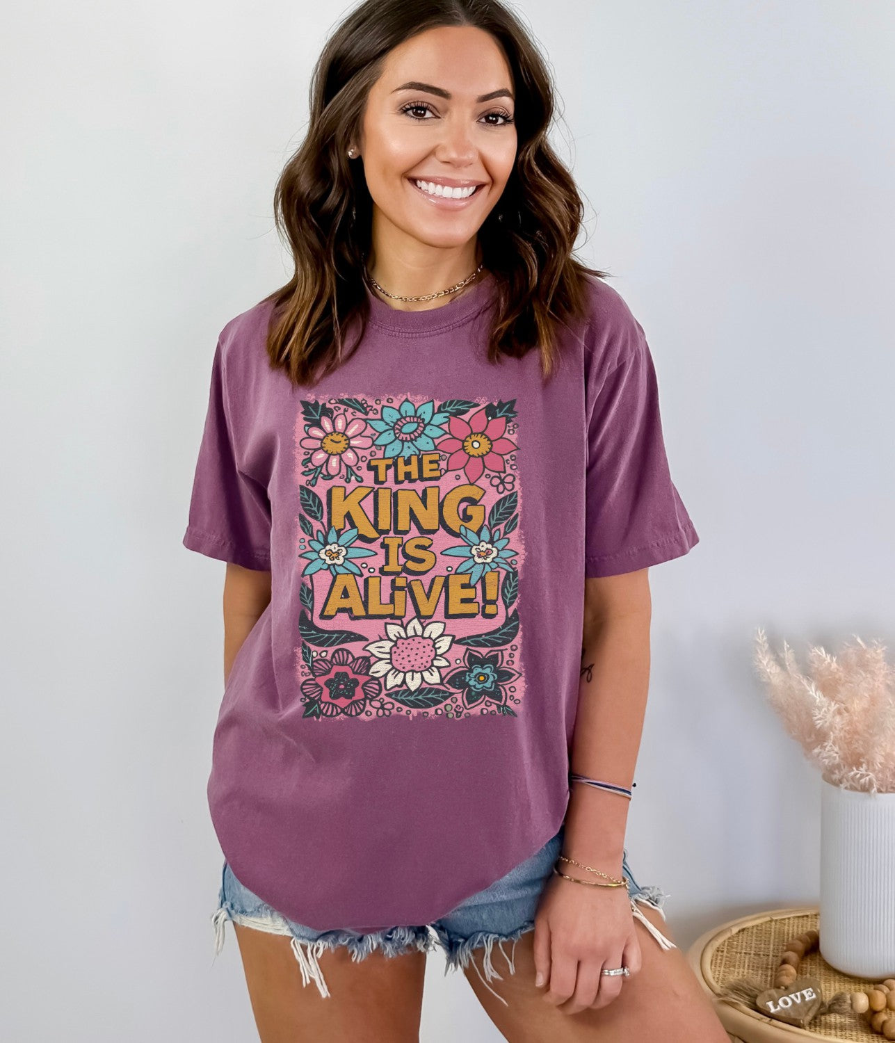 The King is Alive Christian Easter Shirt